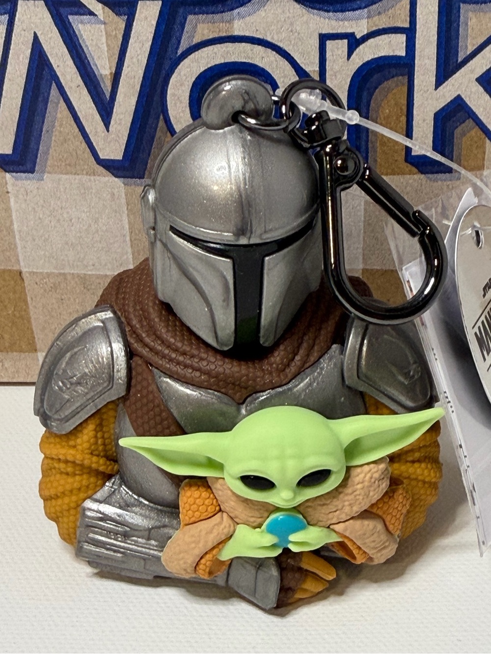 NWT LIMITED RELEASE STAR WARS MANDALORIAN AND GROGU POCKETBAC HOLDER